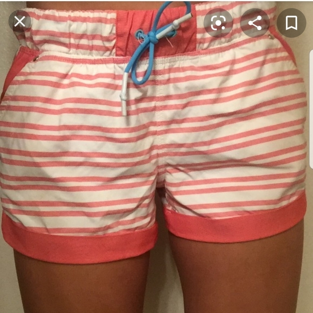 Lululemon Play All day shorts 4 - Picture 2 of 2